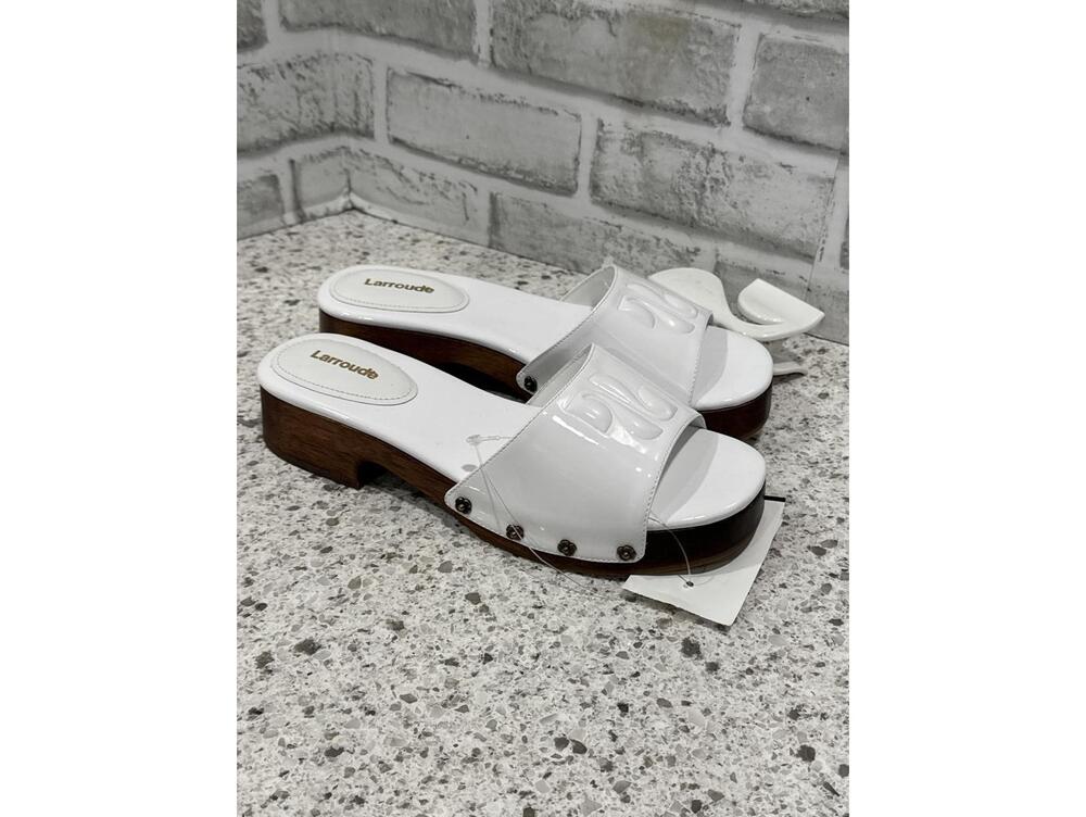 Larroude Platform Slide Sandals in White Patent Leather with Wood Heel, NWT, 6.5